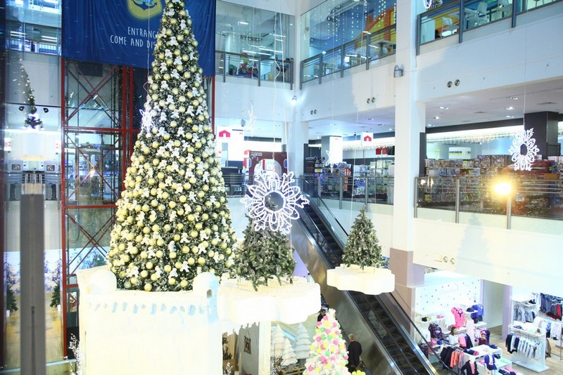 Let's Freeze the Christmas Moment at BHV